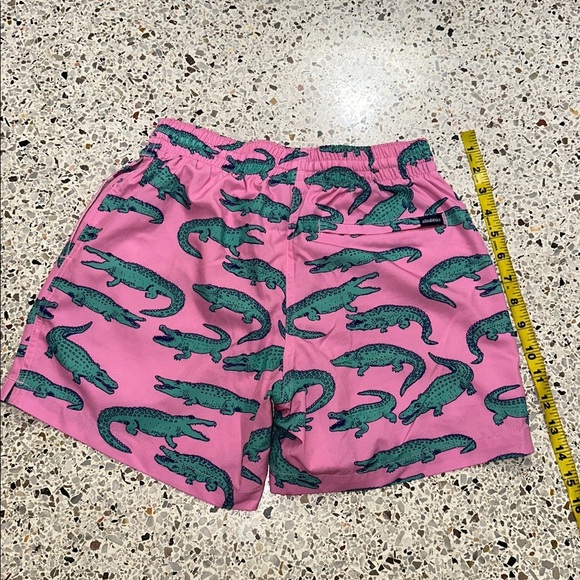 Chubbies The Glades pink green alligator swim trunks XS - Picture 7 of 7